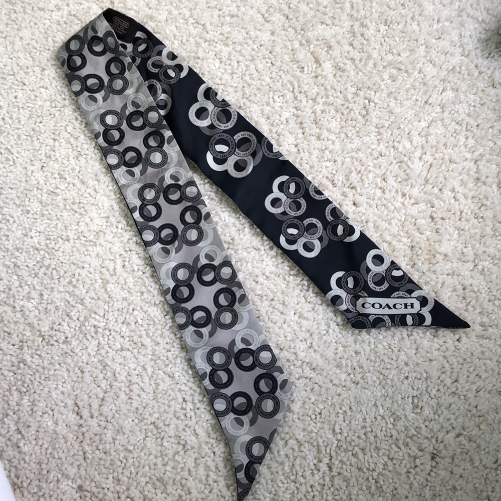 coach scarf